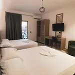 Ruko Boutique Ξενοδοχείο Golem (Tirana)