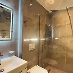 Ruko Boutique Golem (Tirana)