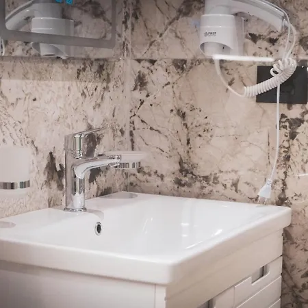 فندق Ruko Boutique 4*