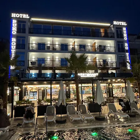 Ruko Boutique Golem (Tirana)