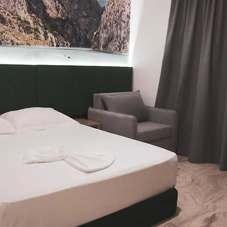 Ξενοδοχείο Ruko Boutique Golem (Tirana)