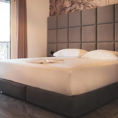 Ruko Boutique 4* Golem (Tirana)