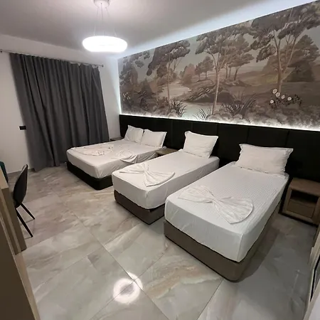 Ruko Boutique Golem (Tirana)